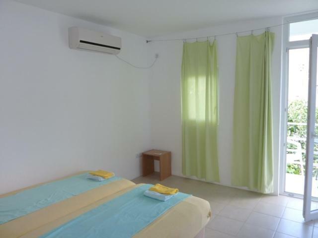 Mini Apartments Natasha Sutomore Esterno foto